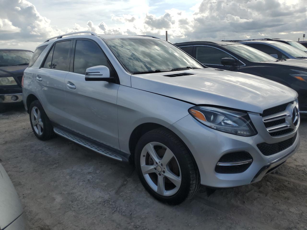 VIN 4JGDA5JB3GA680262 2016 MERCEDES-BENZ GLE-CLASS no.4