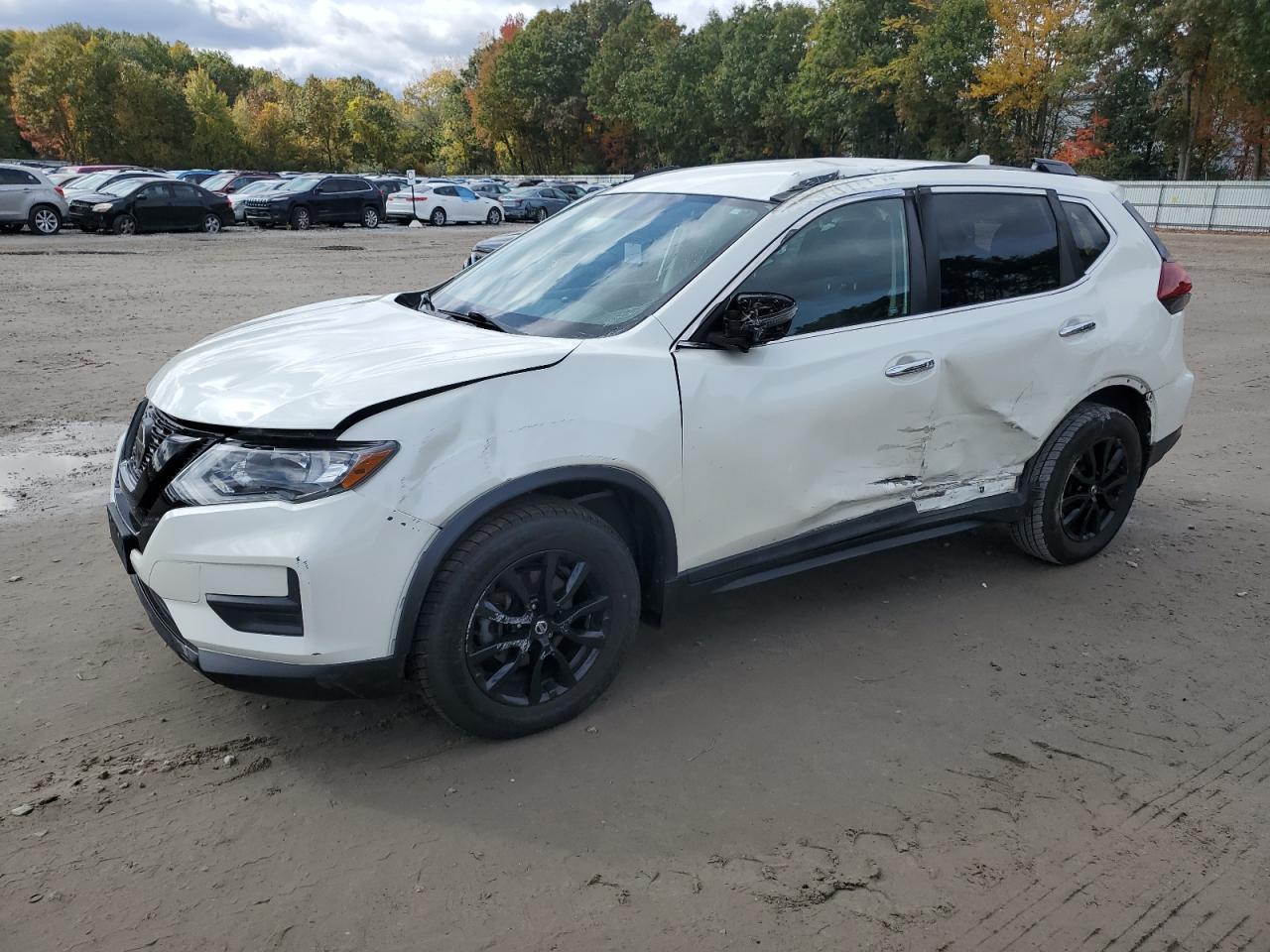 2018 Nissan Rogue - Image 1