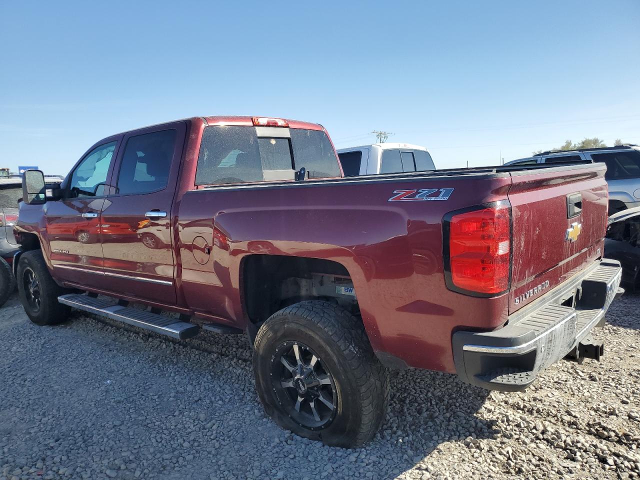 2015 Chevrolet Silverado - Image 2
