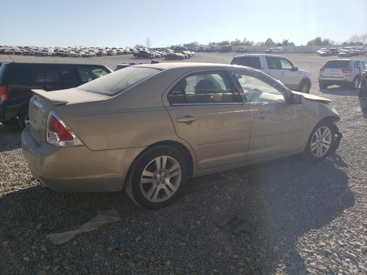 2007 Ford Fusion - Image 3