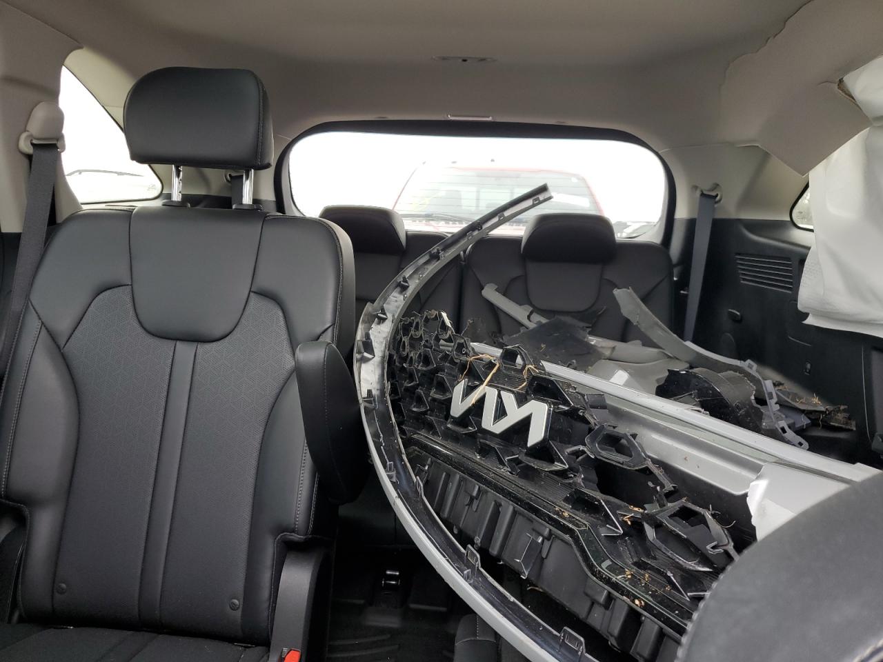 2023 Kia Sorento - Image 10