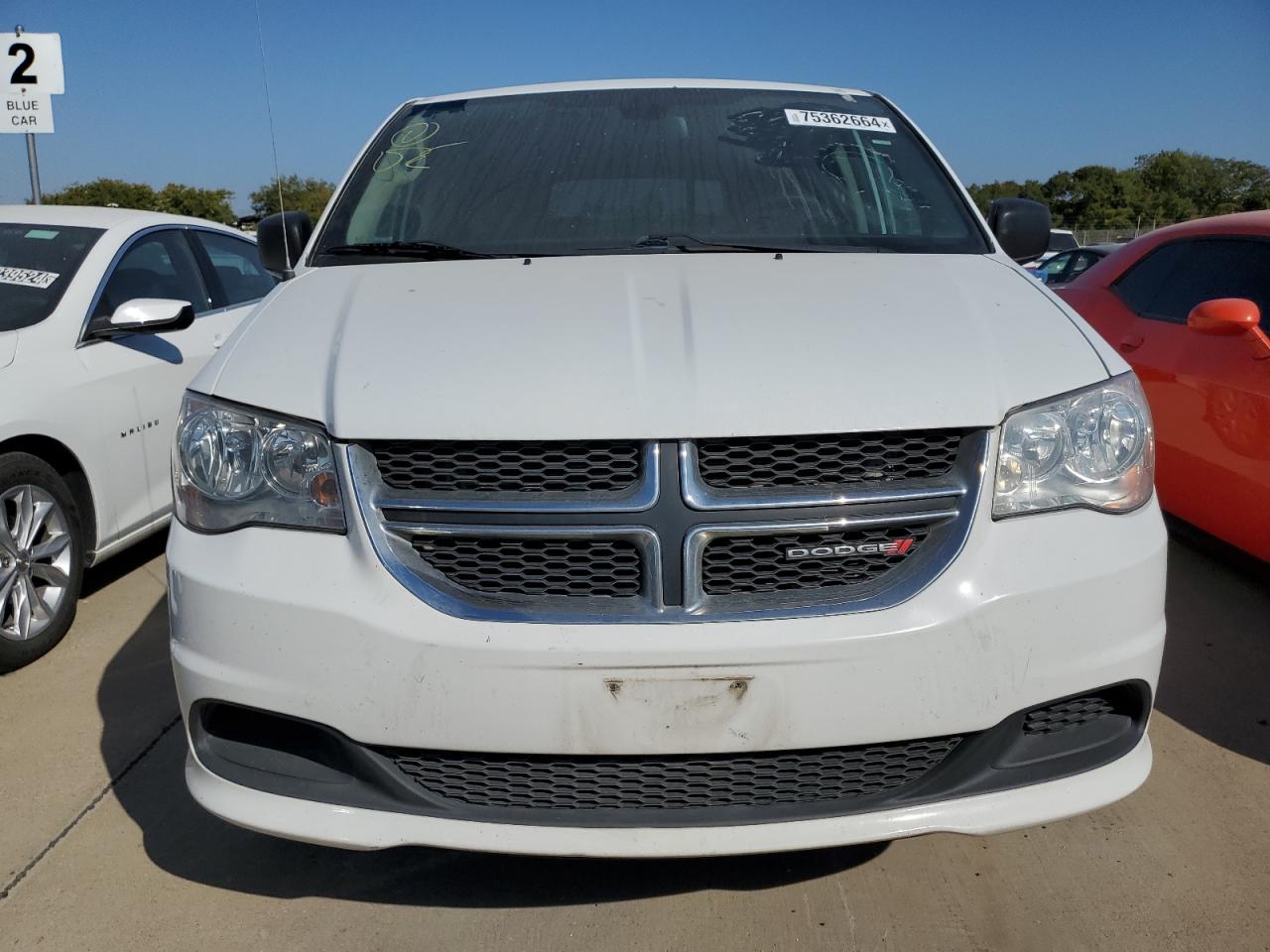 2019 Dodge Caravan - Image 5