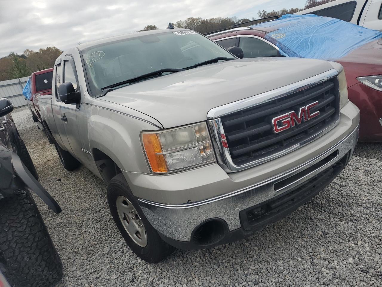 2009 GMC Sierra - Image 4