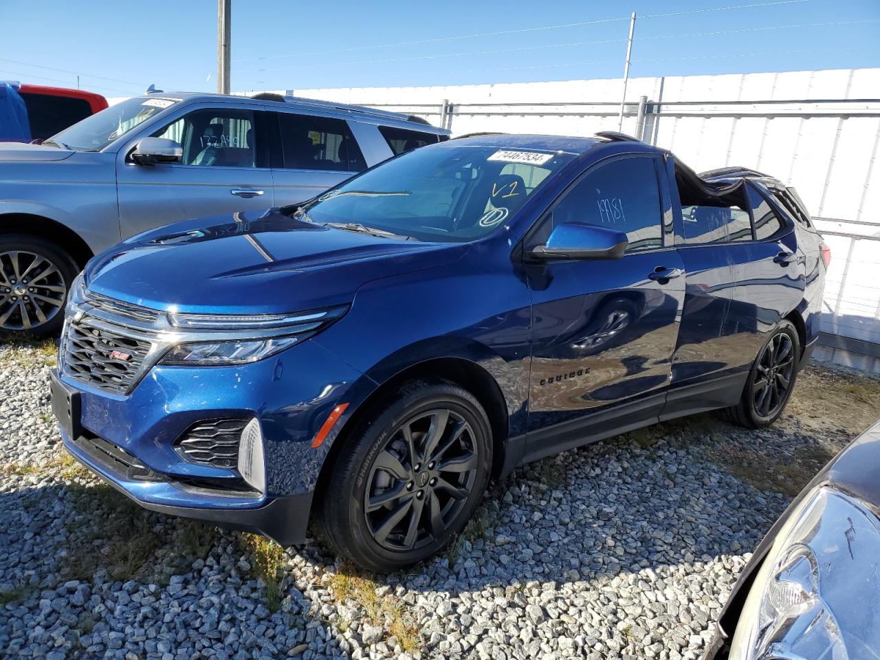 2022 Chevrolet Equinox - Image 1