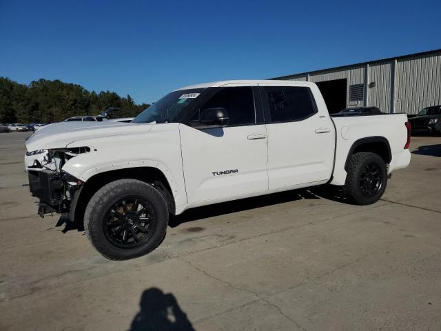 2024 Toyota Tundra Crewmax Sr