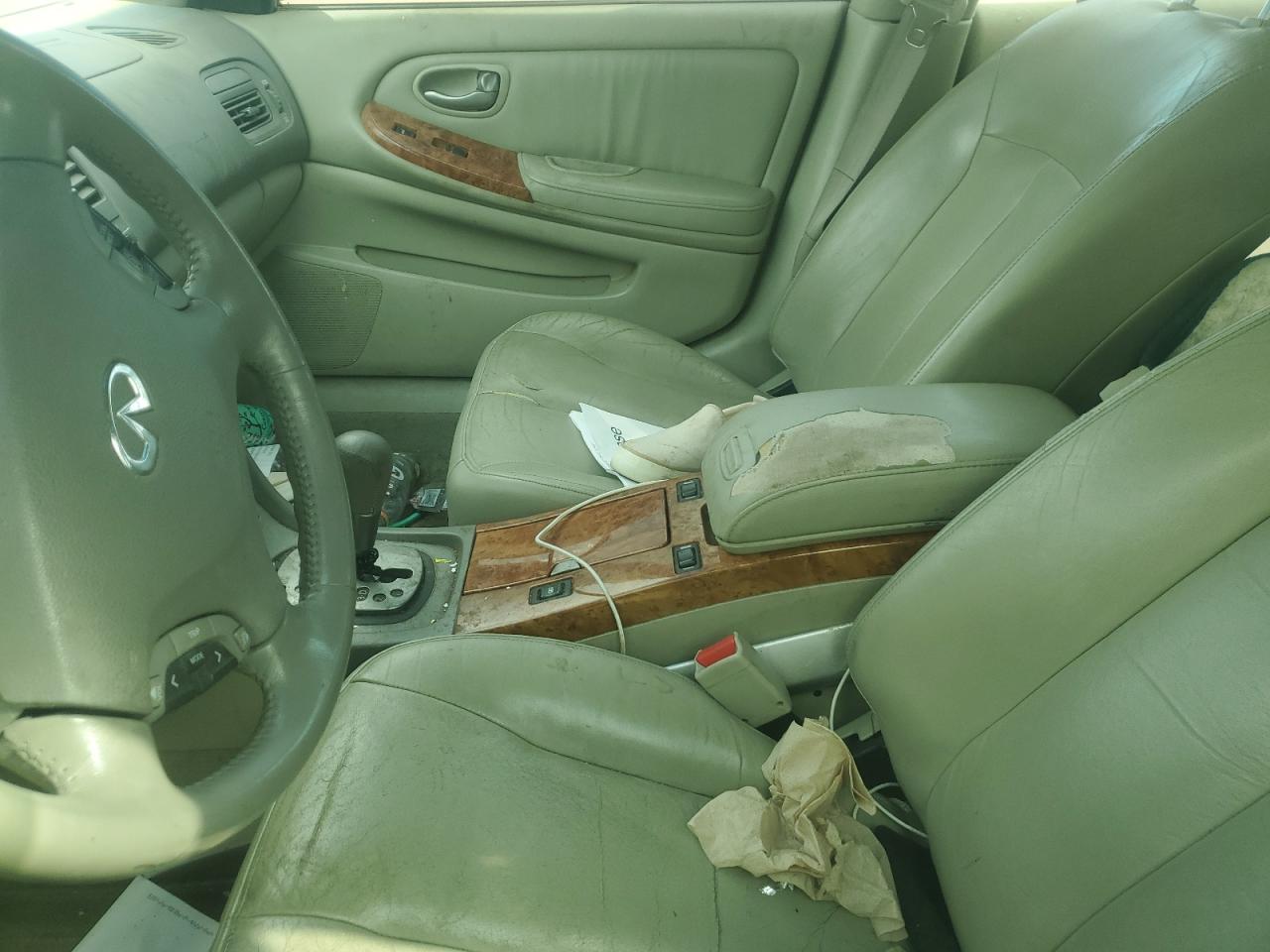 2002 Infiniti I - Image 8