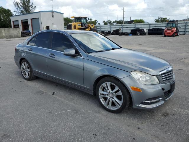  MERCEDES-BENZ C-CLASS 2012 Серебристый