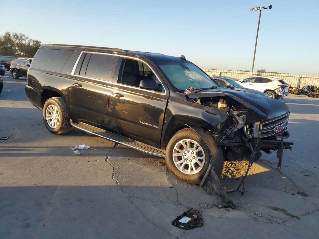 2020 GMC Yukon - Image 4