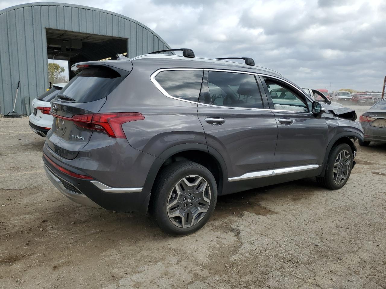 2022 Hyundai Santa Fe - Image 3