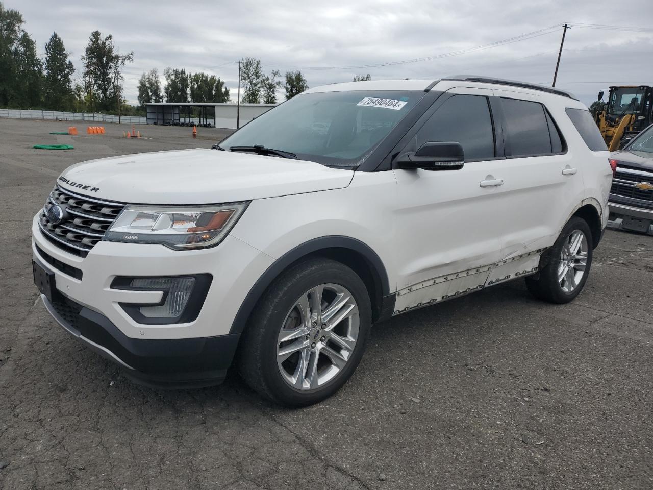 VIN 1FM5K8D89GGC86765 2016 FORD EXPLORER no.1