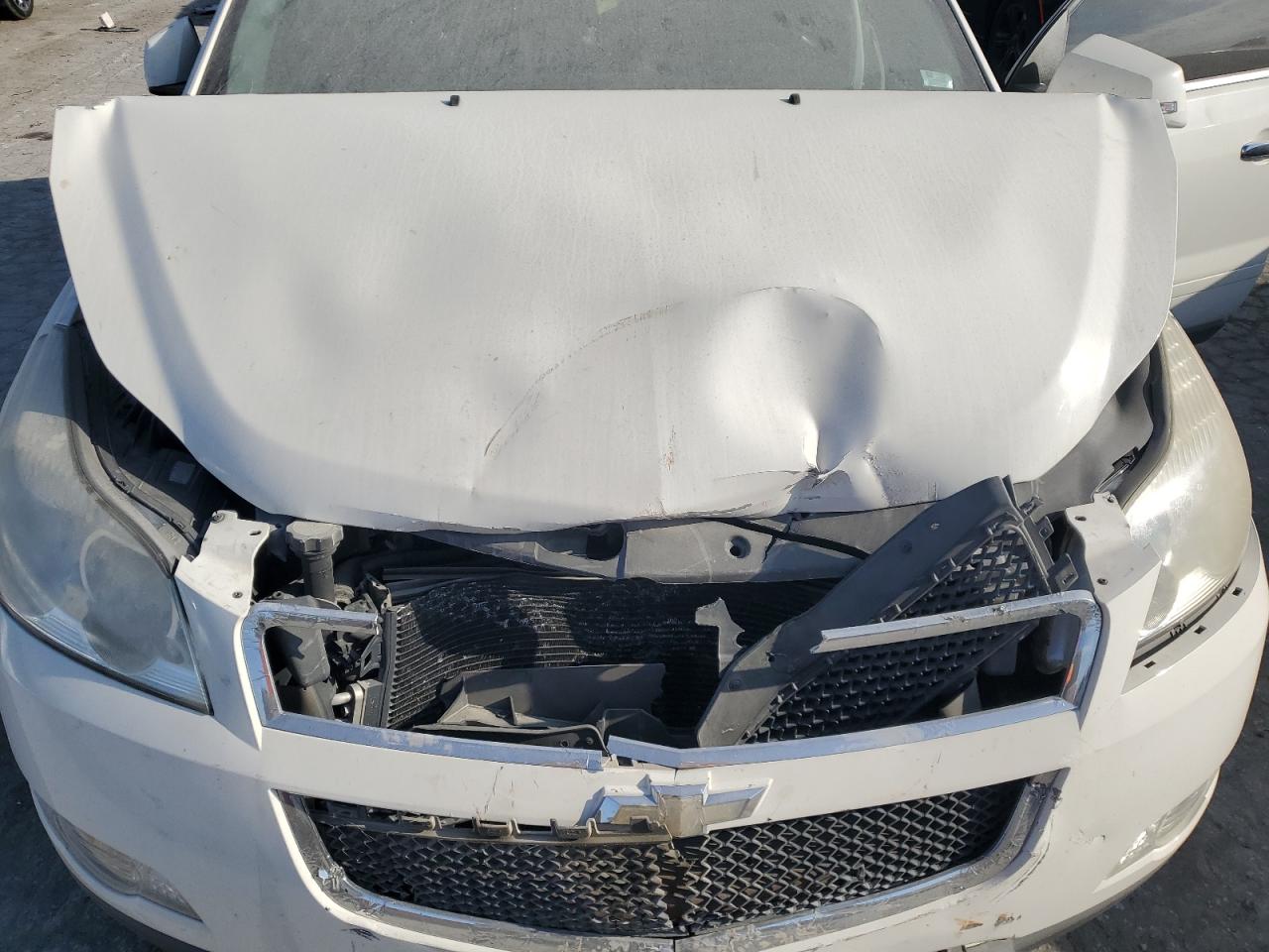 2011 Chevrolet Traverse - Image 12