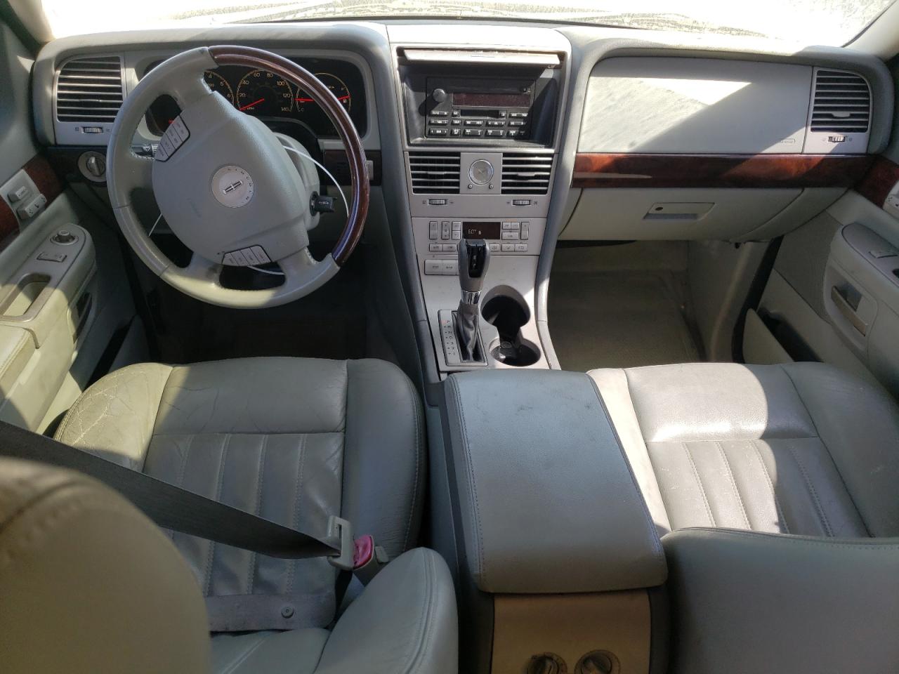 2003 Lincoln Aviator - Image 8