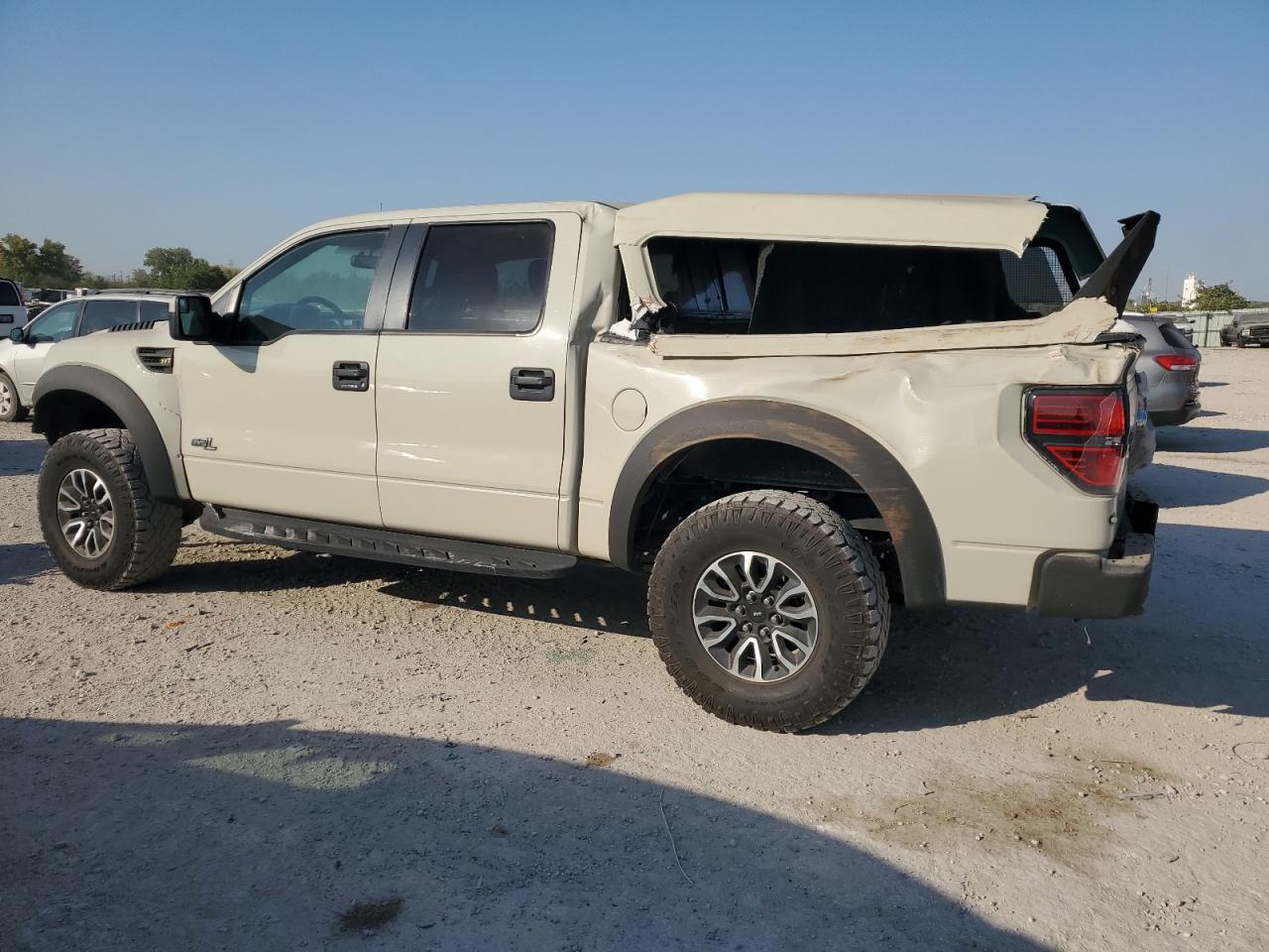 2014 Ford F-150 - Image 2