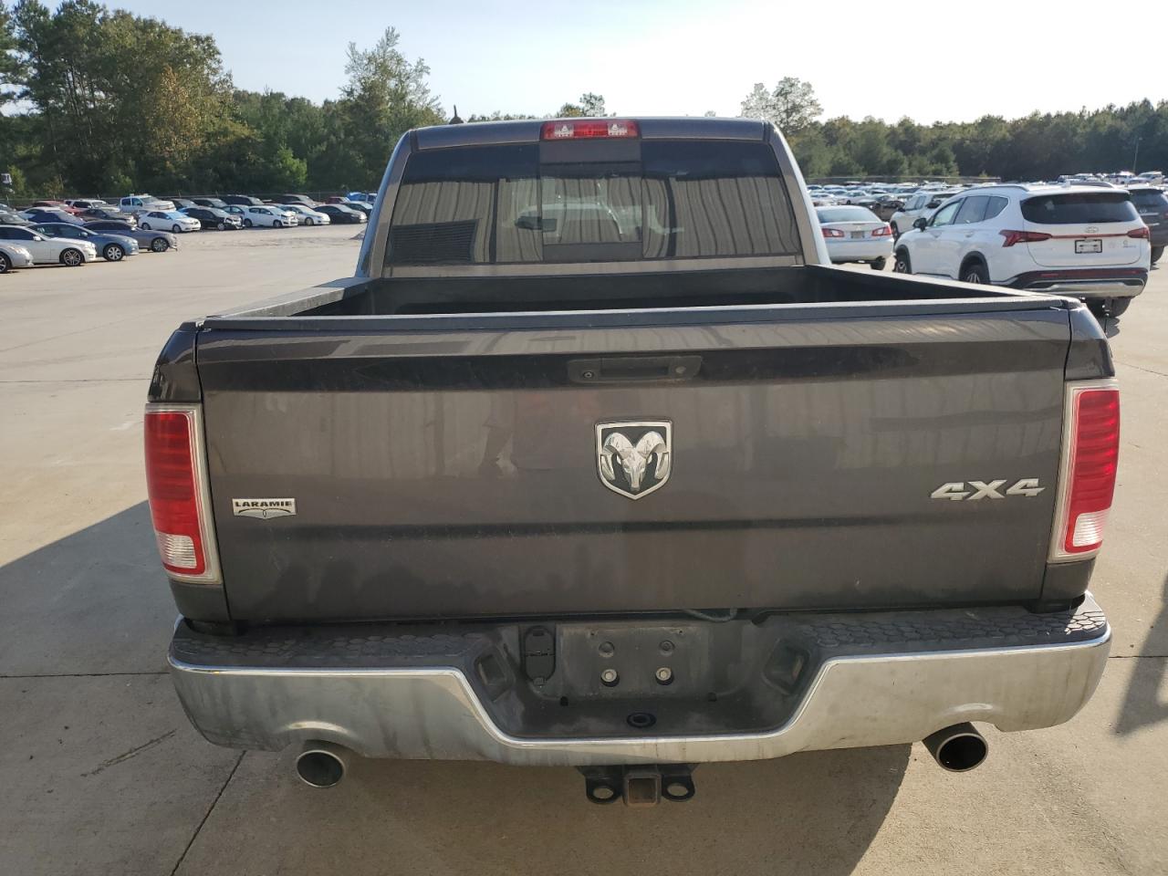 2015 RAM 1500 - Image 6