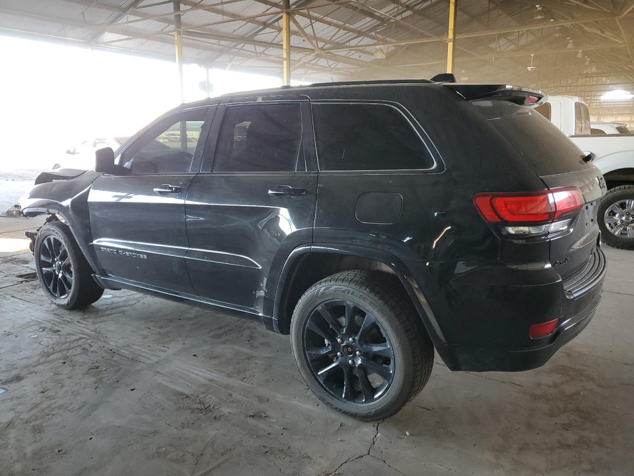 2021 Jeep Grand Cherokee - Image 2