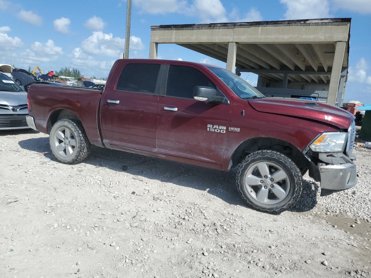 2016 RAM 1500 - Image 4