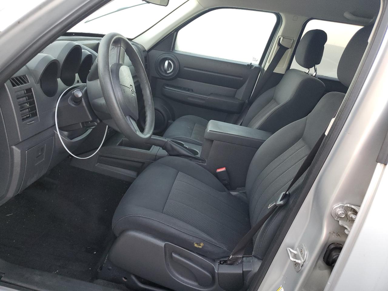 2011 Dodge Nitro - Image 7