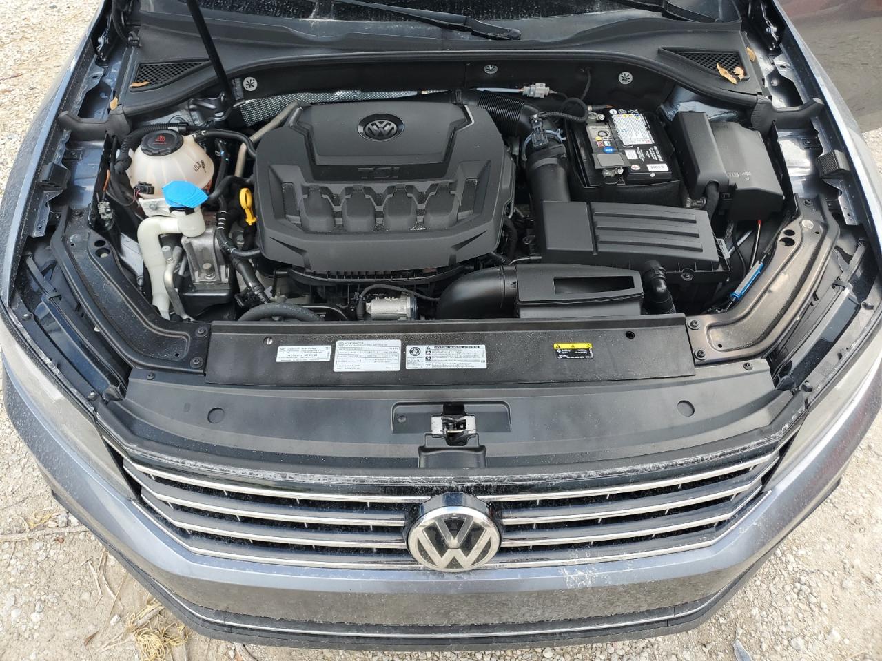 1VWLA7A37KC001155 2019 Volkswagen Passat Wolfsburg