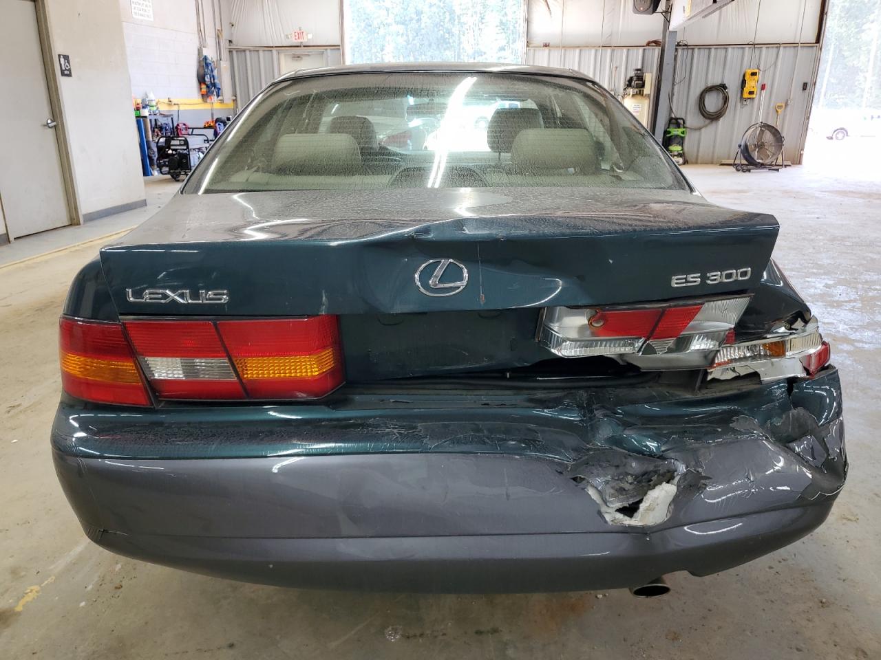 JT8BF22GXV0010912 1997 Lexus Es 300