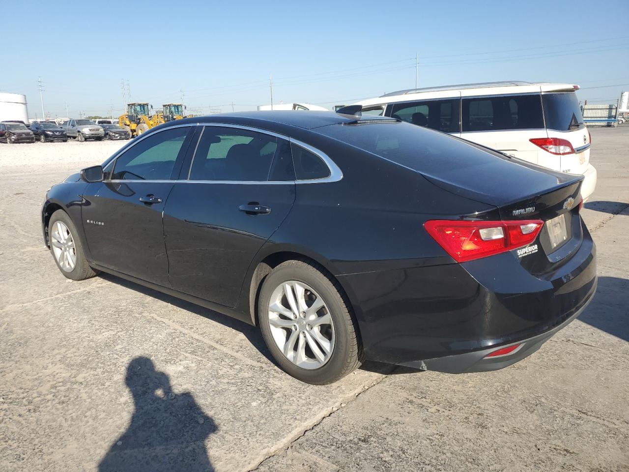 1G1ZD5STXJF171023 2018 CHEVROLET MALIBU - Image 2