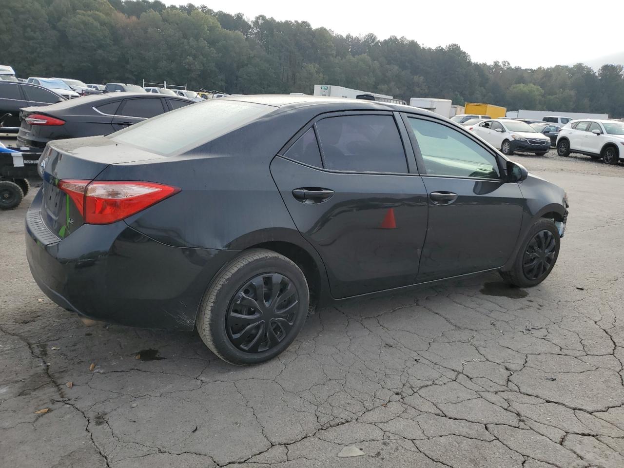 VIN 5YFBURHE5HP683705 2017 TOYOTA COROLLA no.3