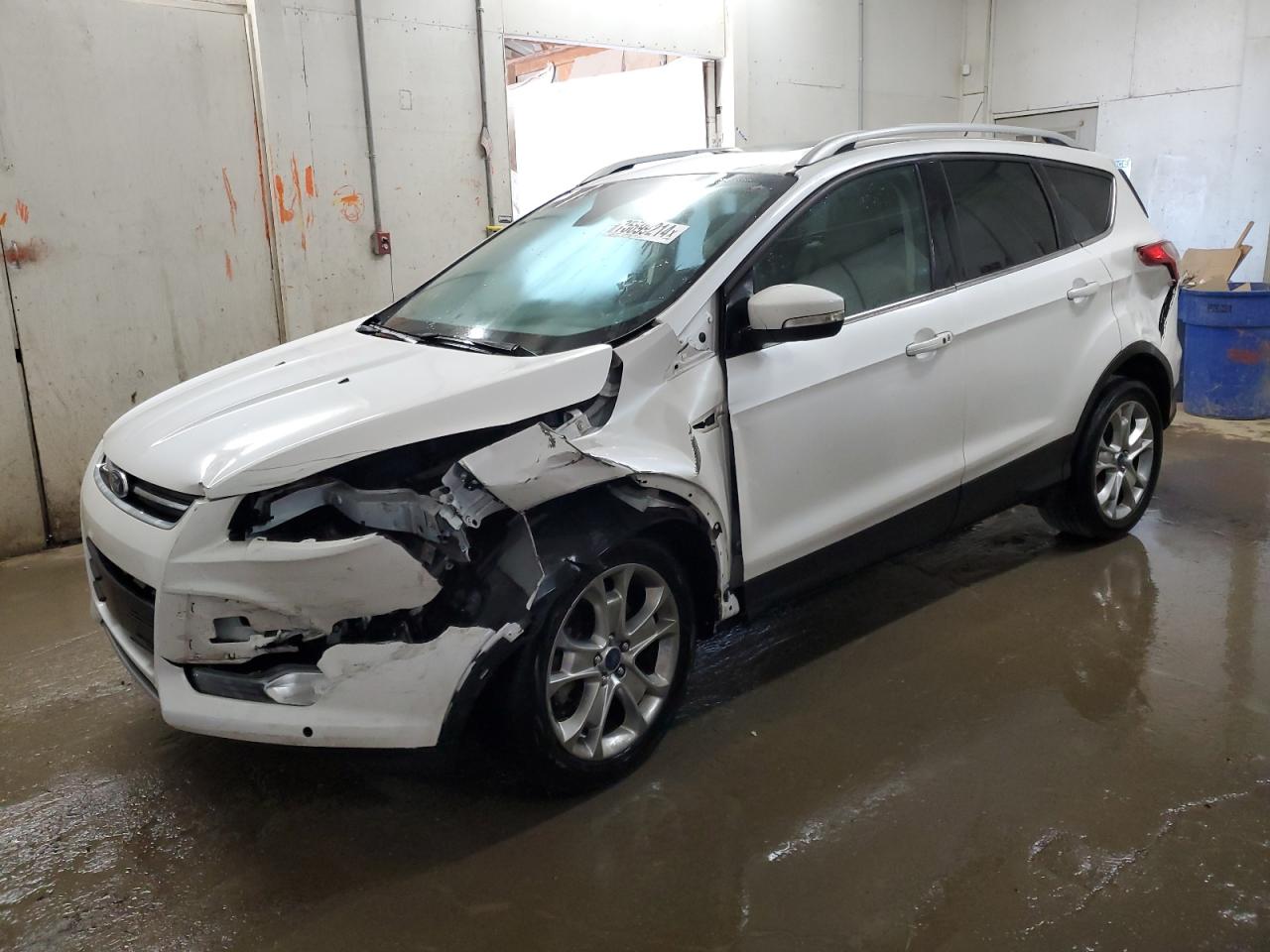 1FMCU0J95GUB03721 2016 FORD ESCAPE - Image 1