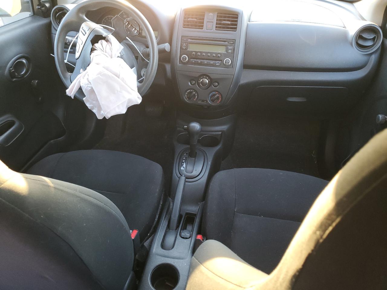 2015 Nissan Versa - Image 8
