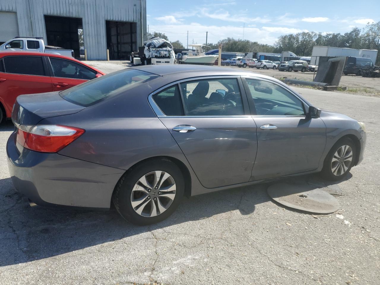 VIN 1HGCR2F37EA293835 2014 HONDA ACCORD no.3