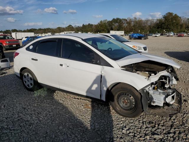  FORD FOCUS 2018 Белы