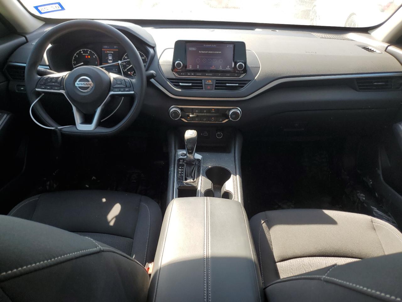 2021 Nissan Altima - Image 8