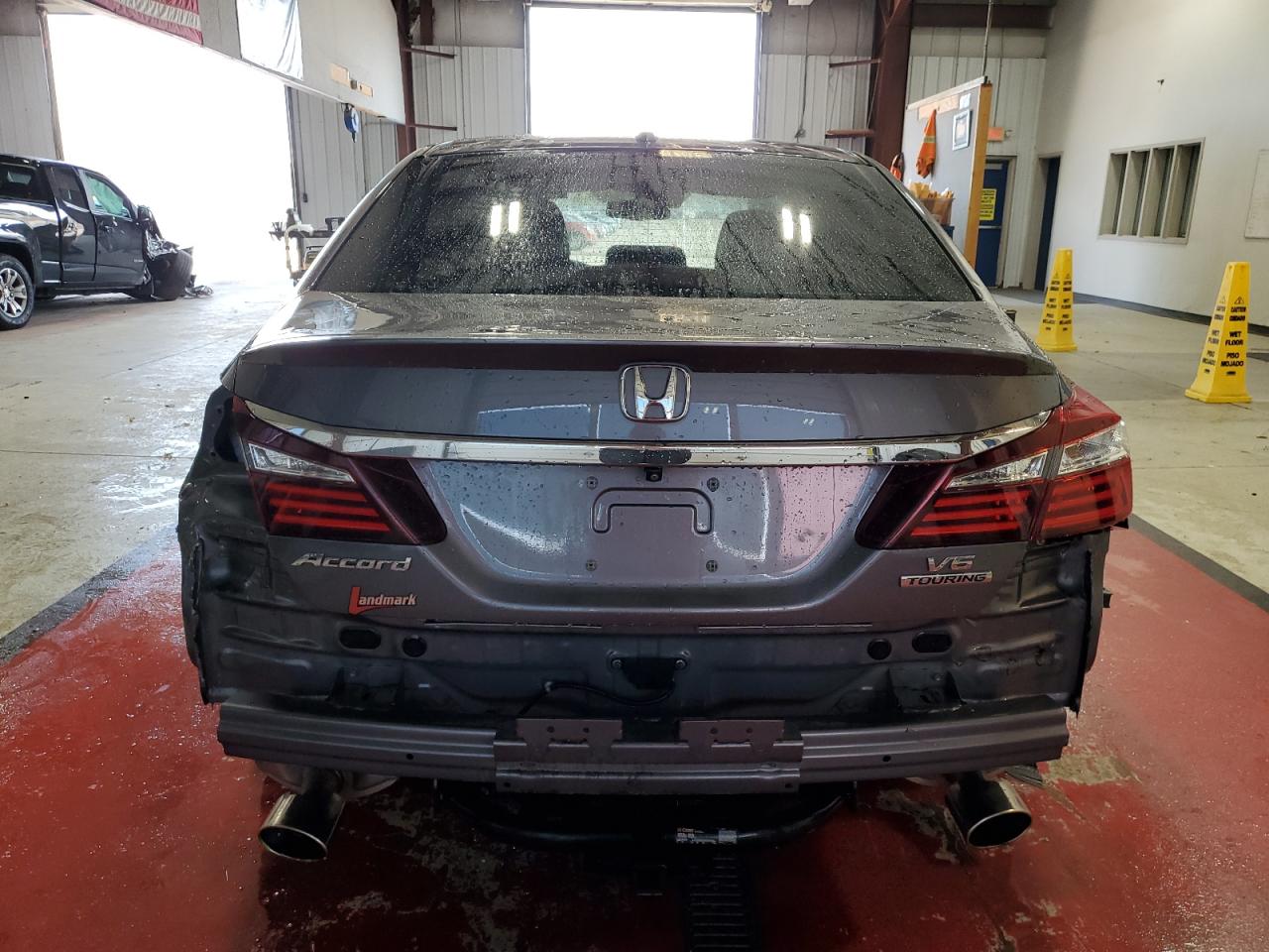 1HGCR3F90HA001747 2017 Honda Accord Touring