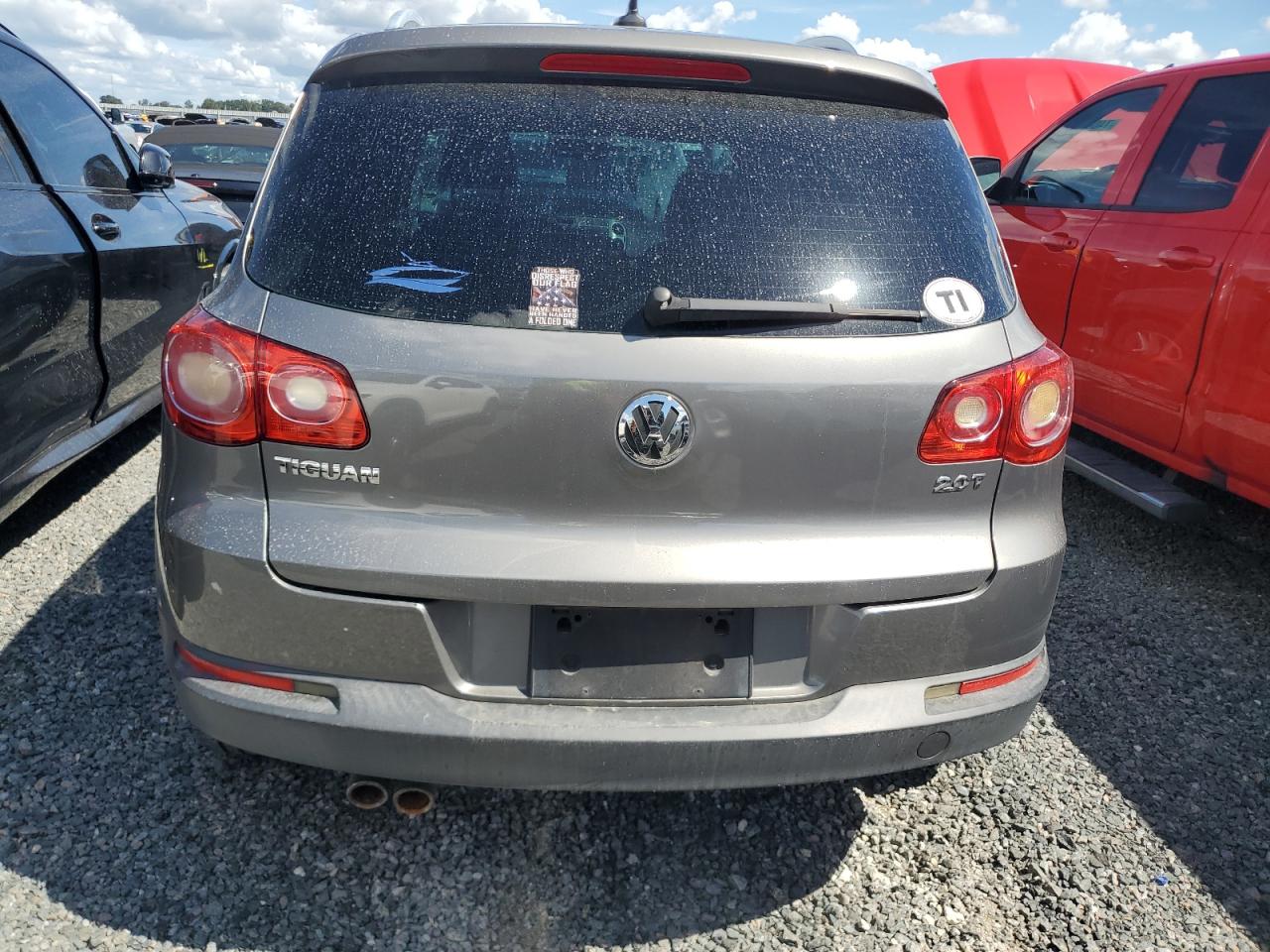 WVGAV75N59W546639 2009 Volkswagen Tiguan S