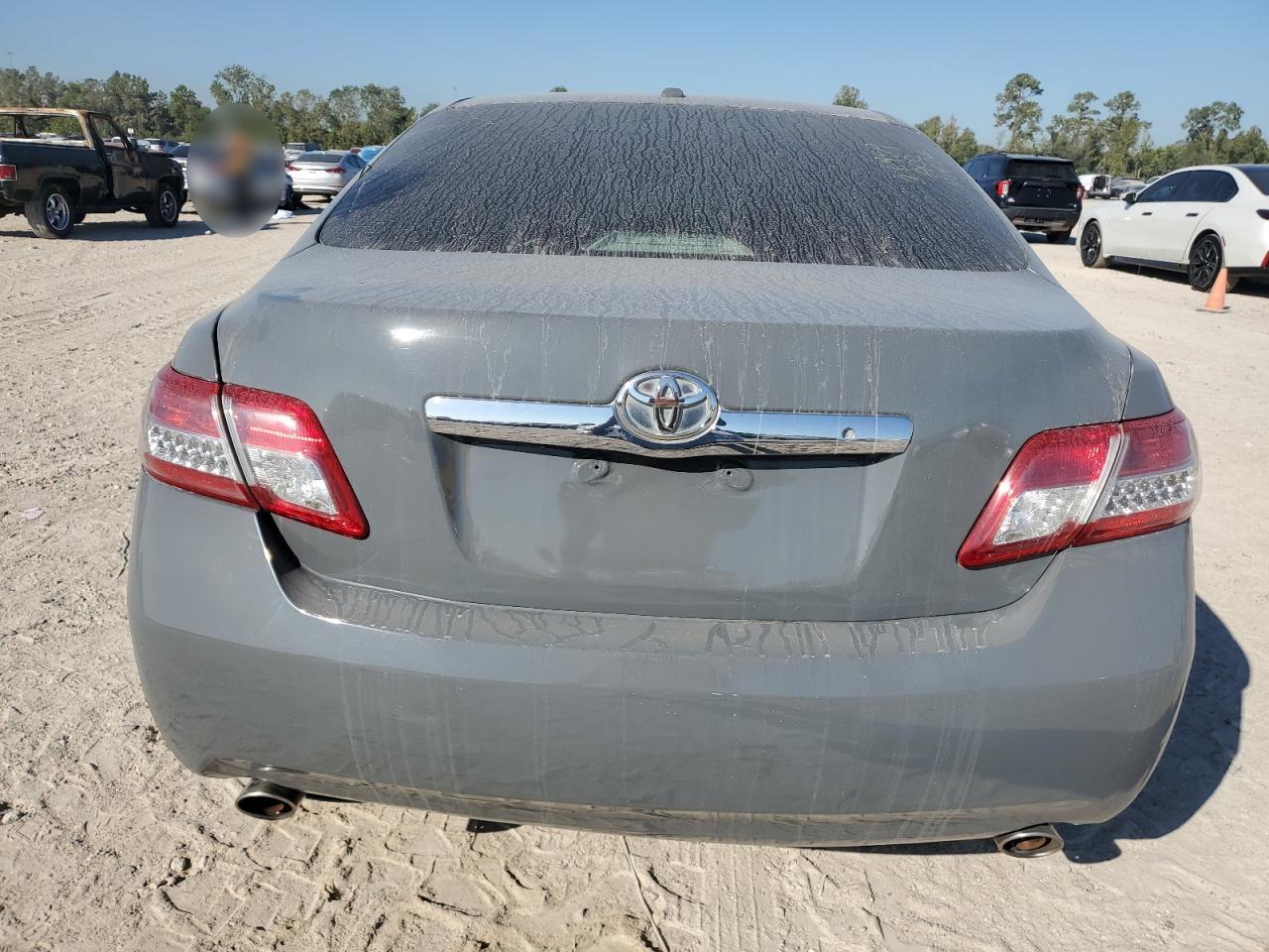 2010 Toyota Camry - Image 6