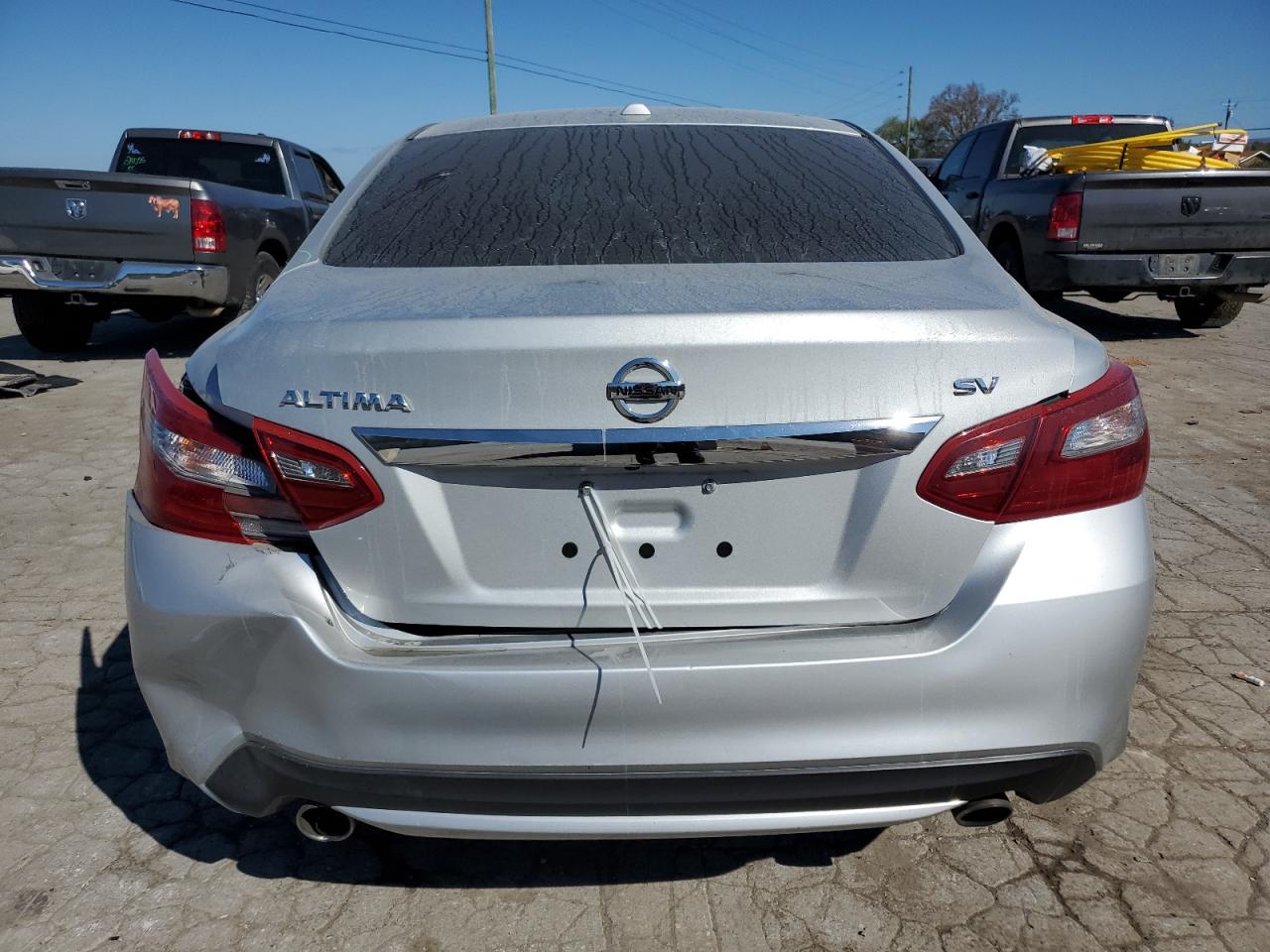 2018 Nissan Altima 2.5 VIN: 1N4AL3AP0JC192762 Lot: 76018874