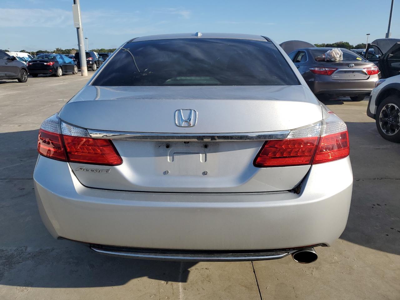 1HGCR2F86EA032711 2014 Honda Accord Exl