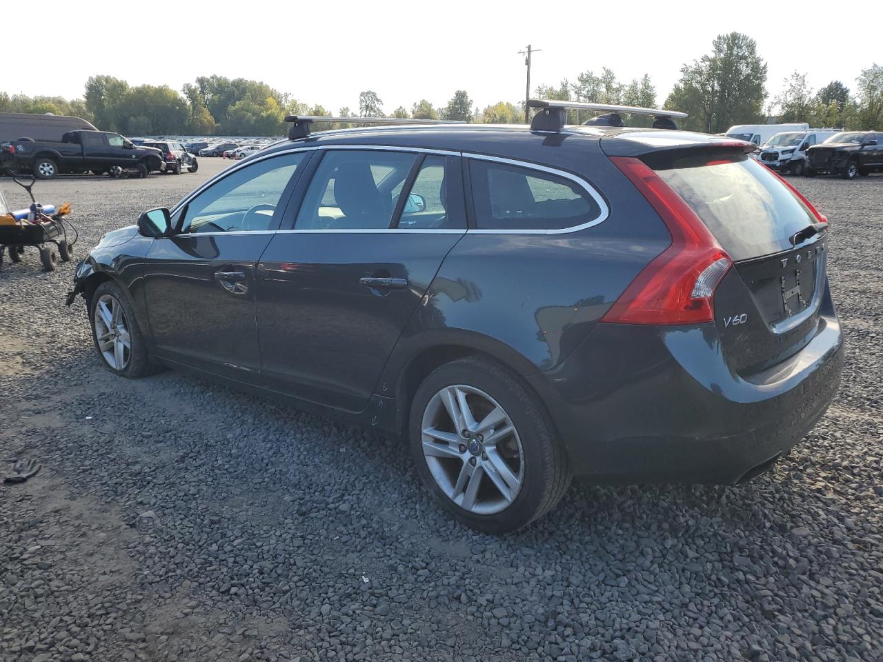 2015 Volvo V60 - Image 2