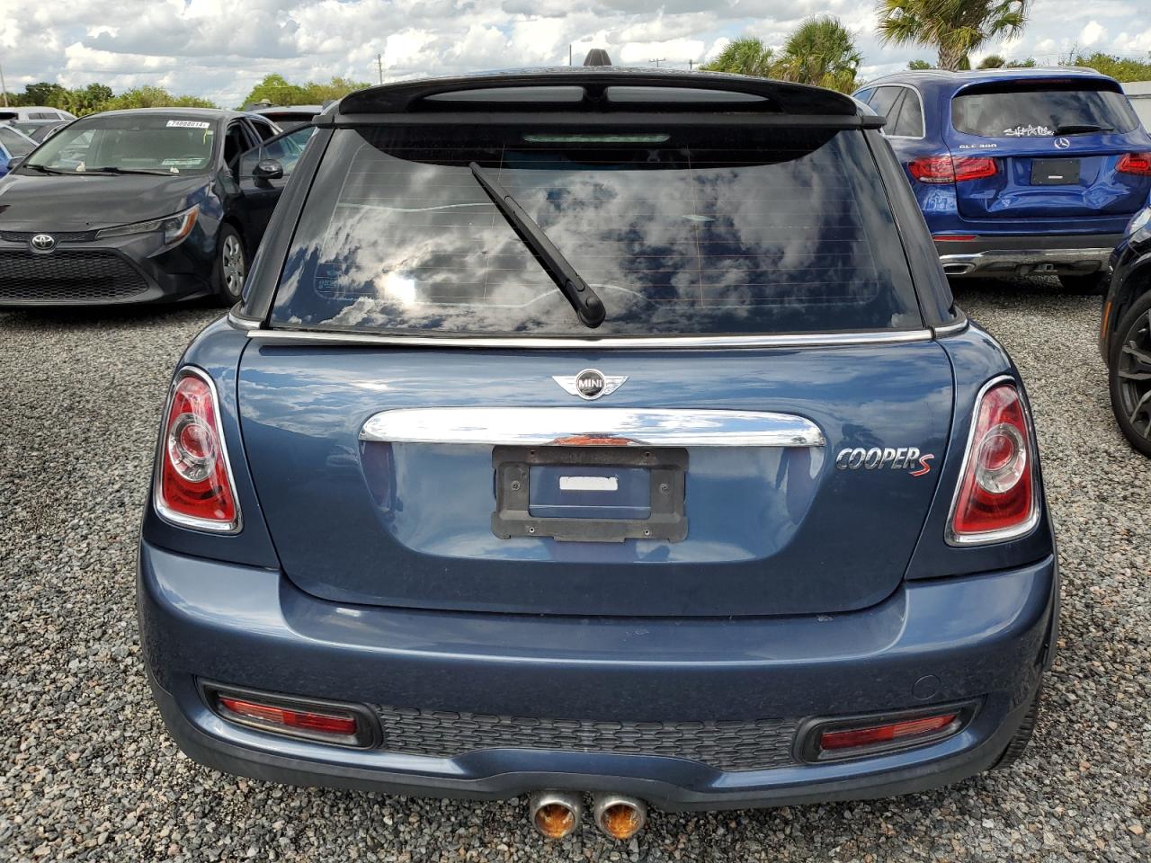 WMWSV3C56BTY23419 2011 Mini Cooper S