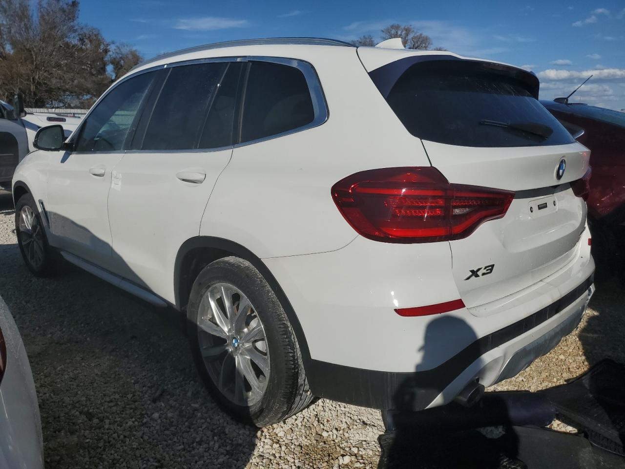 VIN 5UXTR9C58JLD71360 2018 BMW X3 no.2