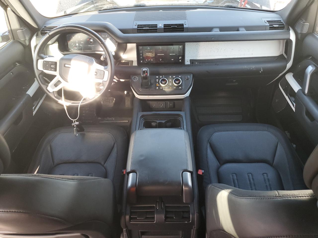 2021 Land Rover Defender - Image 8