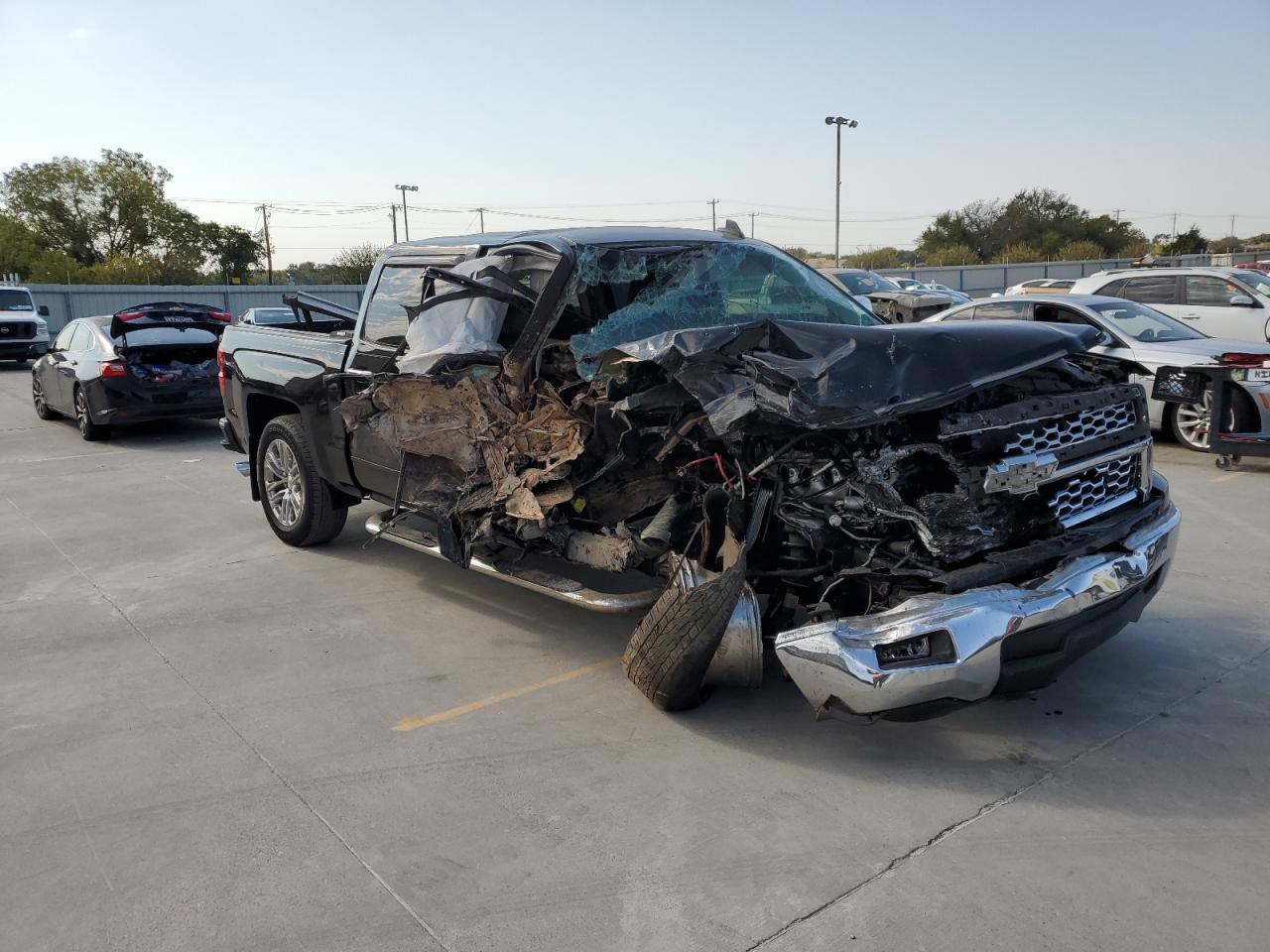 2015 Chevrolet Silverado - Image 4