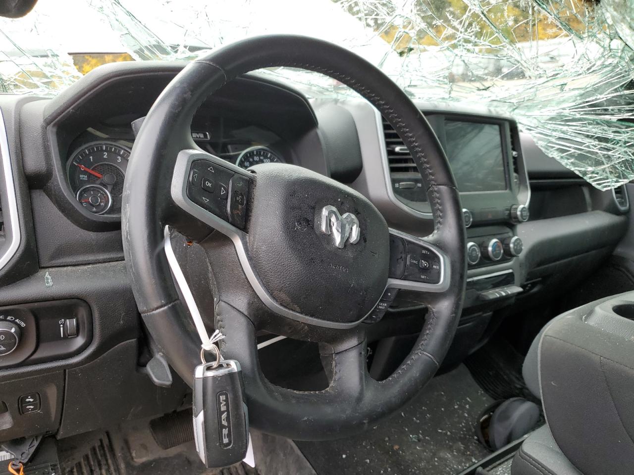 2022 RAM 1500 - Image 8