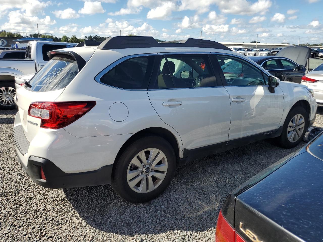 2019 Subaru Outback - Image 3