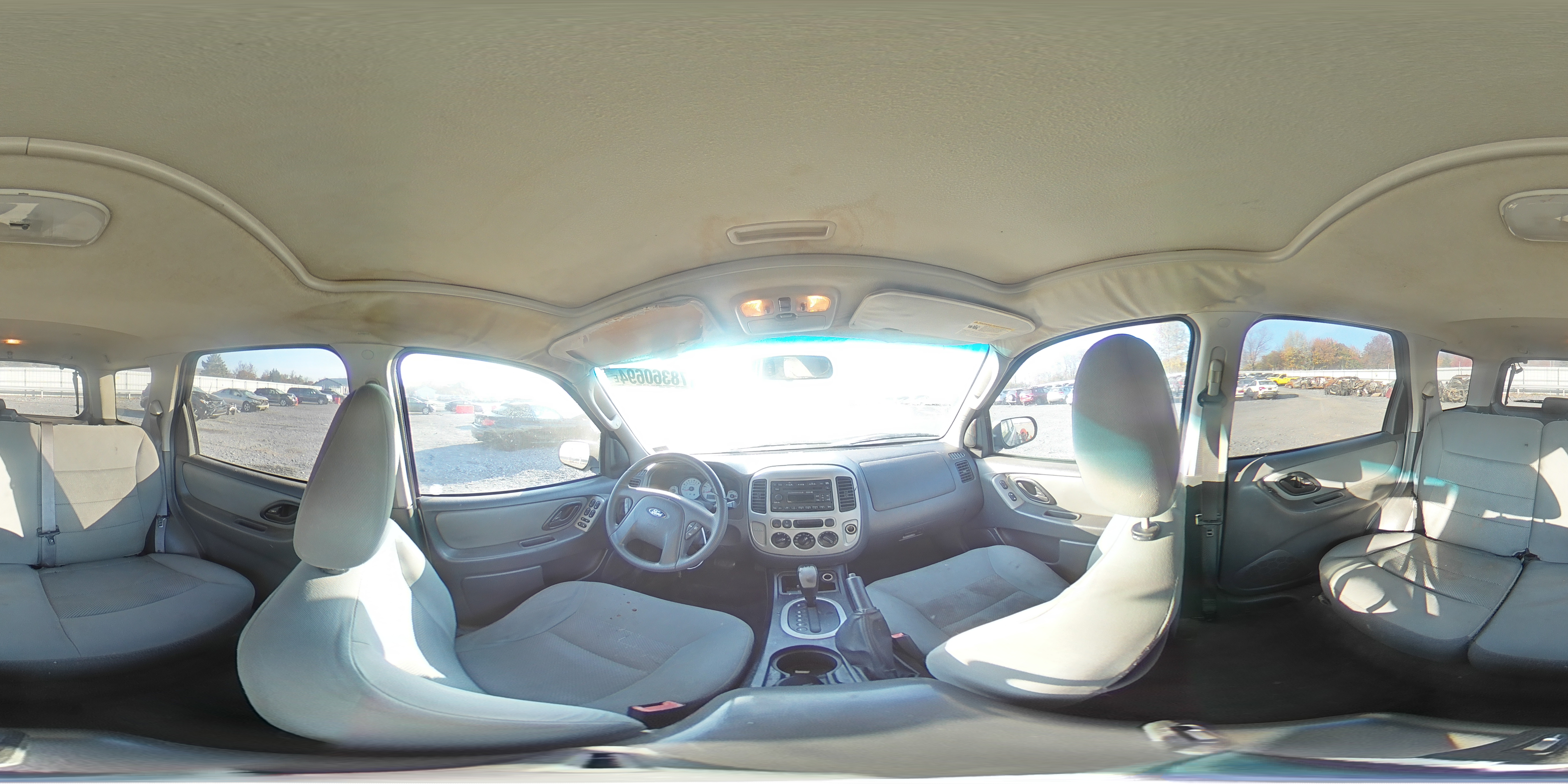 2007 Ford Escape - Image 13