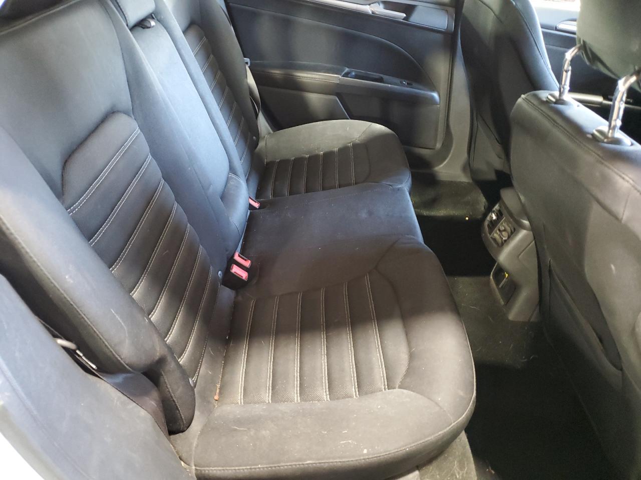 2013 Ford Fusion - Image 10
