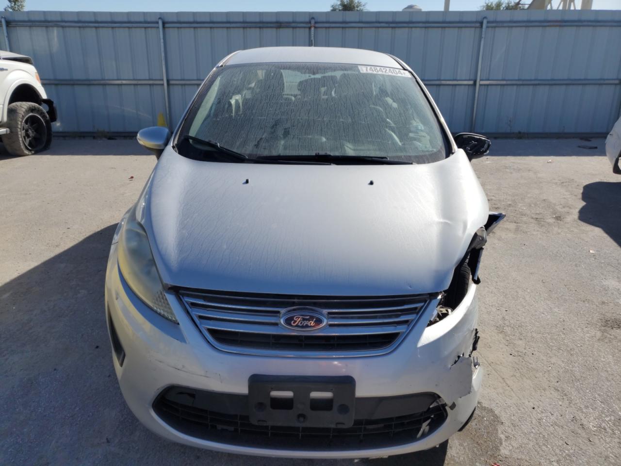 2013 Ford Fiesta - Image 5