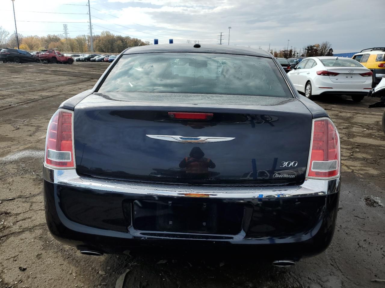 2012 Chrysler 300 Limited VIN: 2C3CCACG8CH279172 Lot: 77134054