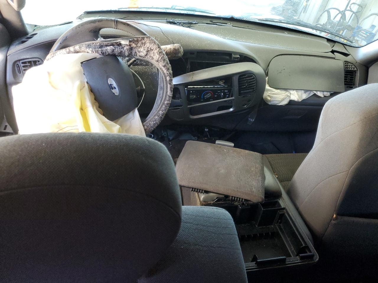 2003 Ford F150 VIN: 2FTRX17W43CB08010 Lot: 73248074