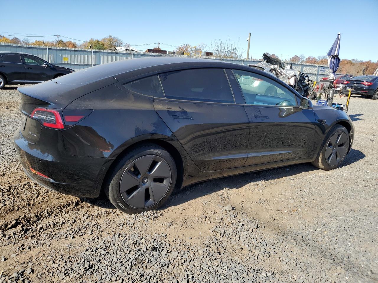 VIN 5YJ3E1EB8NF110785 2022 TESLA MODEL 3 no.3