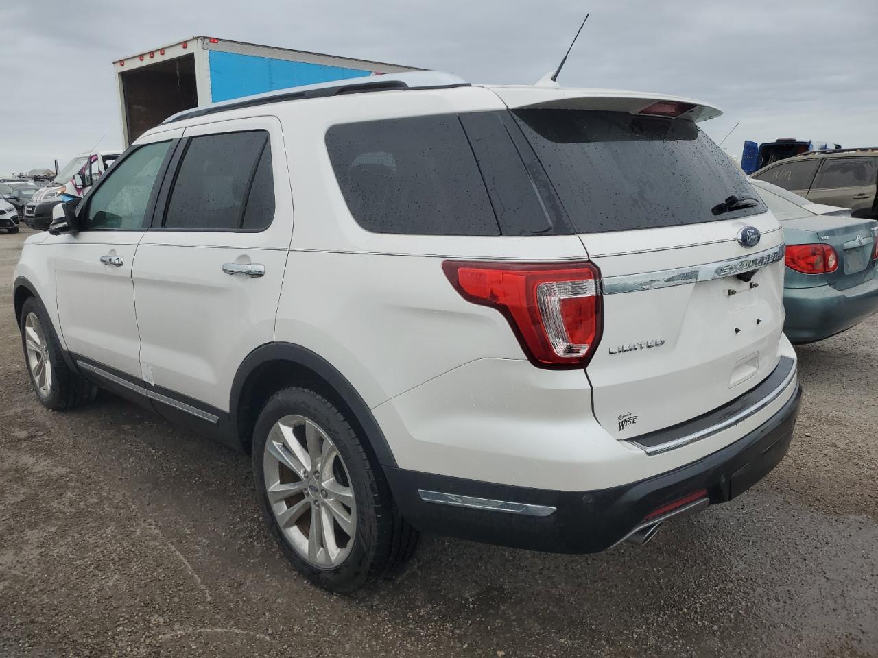 2019 Ford Explorer - Image 2