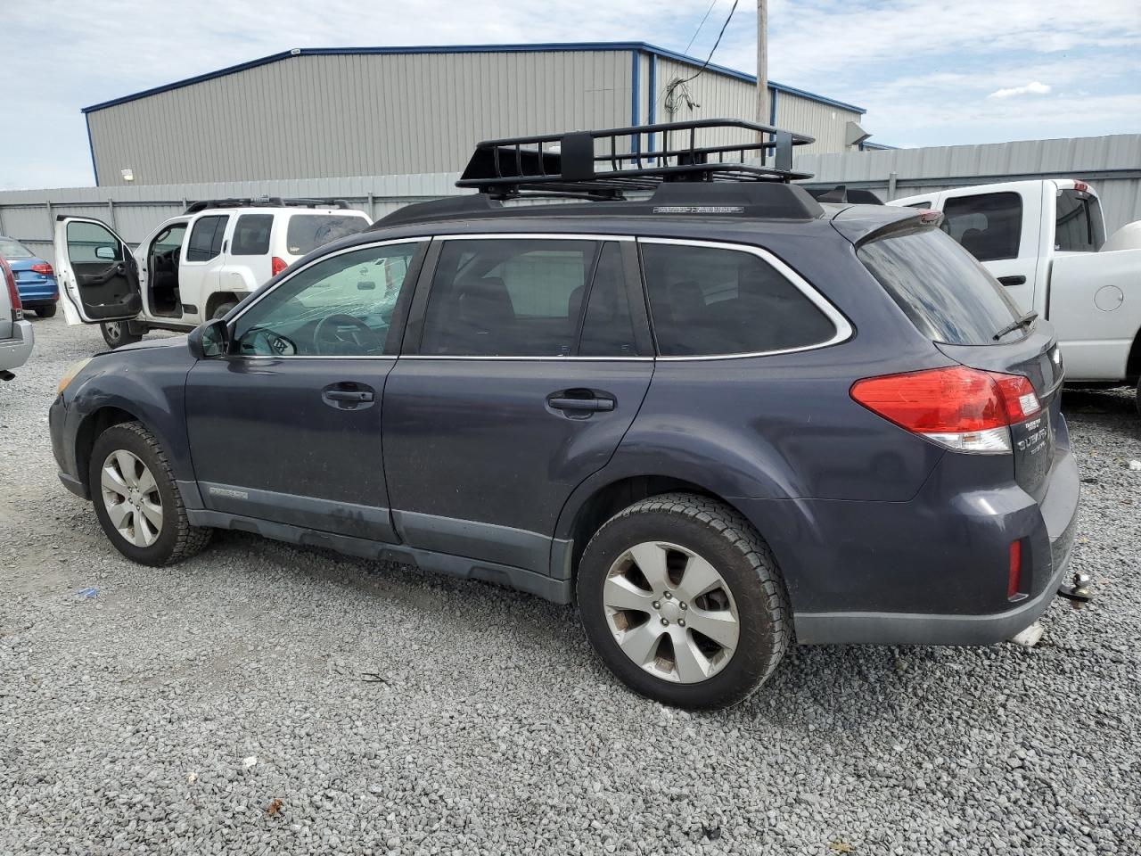 2011 Subaru Outback - Image 2